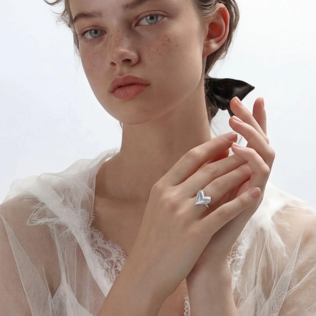 LOVE RING